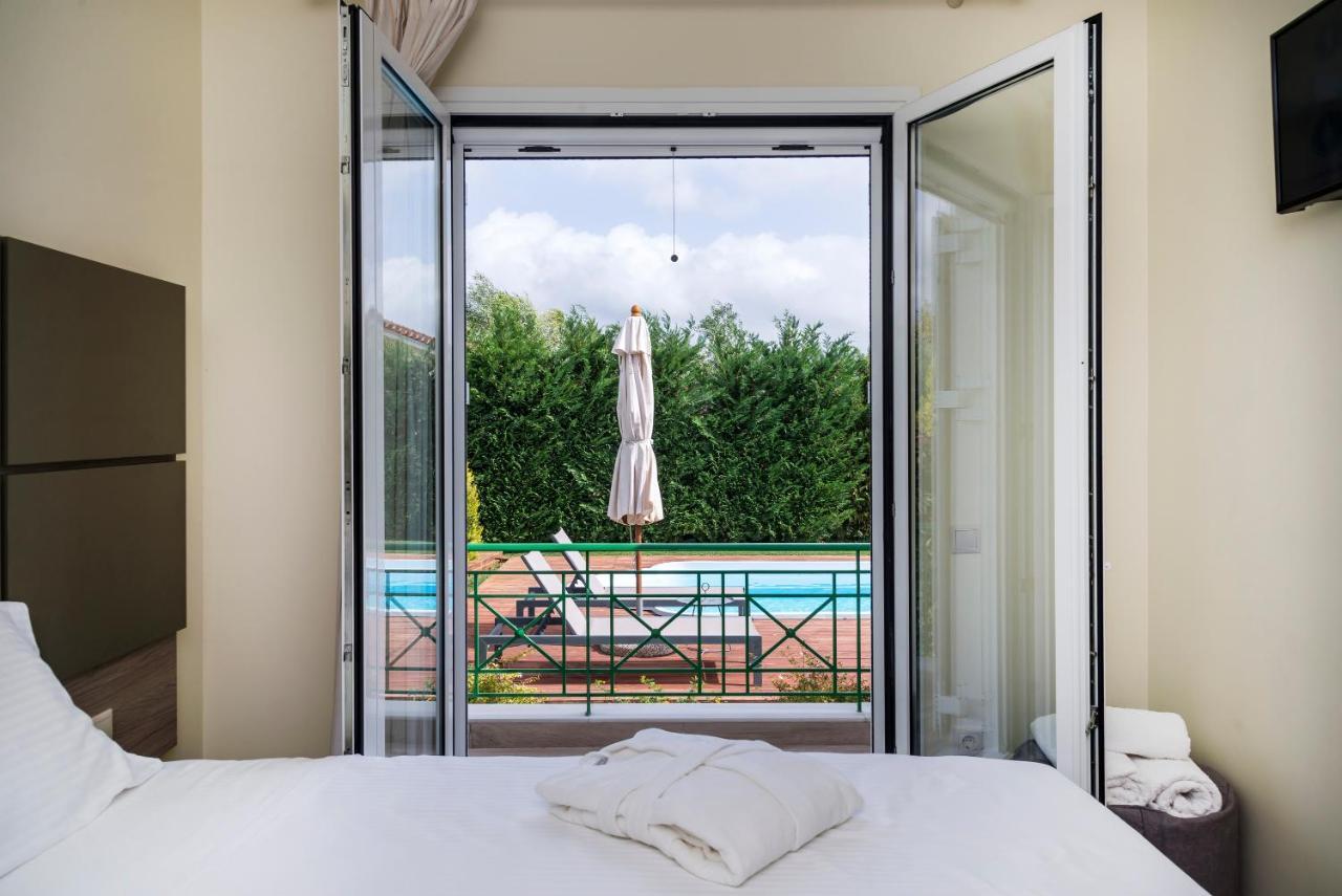 Venus Villa With Private Pool, 2Min To The Beach Finikounta Exterior foto